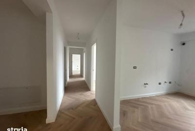 Apartament cu 4 camere în Central - 2