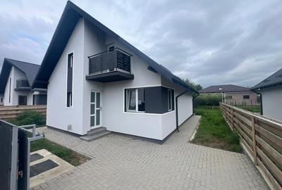 Casă individuală cu 3 camere cu Canalizare în Lunca Cetățuii - 1