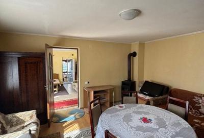 Casă cu 4 camere cu Teren 1400 Mp în Satulung - 8