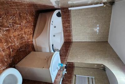 Garsonieră decomandată în Vitan - 4