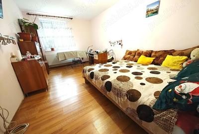 Apartament cu 2 camere decomandat în Central - 1