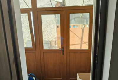 Casa 4 camere zona Centrala, pretabila pentru 2 familii 150m - 2