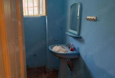 Casă cu 5 camere în Poiana - 8