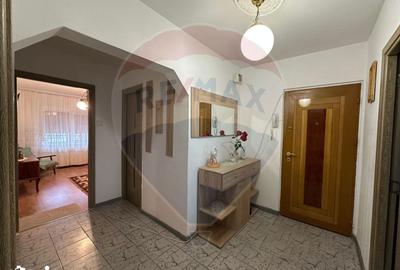 Apartament cu 3 camere decomandat, mobilat în Nord - 2