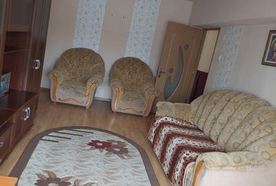 Apartament cu 2 camere decomandat în Rovinari - 5