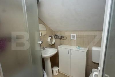 Apartament cu 4 camere, mobilat în Central - 1