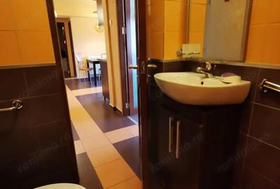 Inchiriez apartament 3 camere Micro 4 - 19