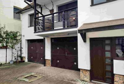 Casa  camere, zona Bulevard Vasile Milea - 3