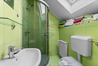 Apartament cu 3 camere decomandat, mobilat în Pârneava - 13