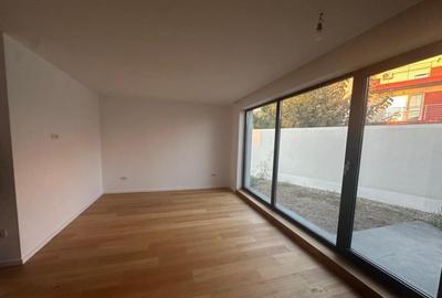 Vila deosebita de vanzare - zona Mamaia Nord pe malul laculu - 21