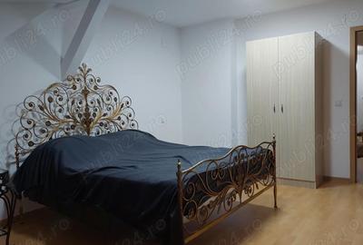 Apartament cu 3 camere semidecomandat în Central - 2
