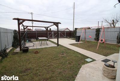 Casă cu 4 camere cu Teren 500 Mp în Vânători - 3