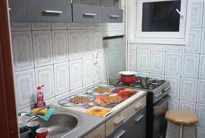 Vand sau schimb apartament trei camere Darmane?ti adridan - 8