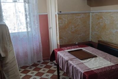 Apartament cu 4 camere decomandat în Casa de Cultură - 4