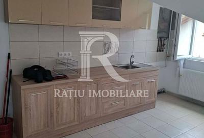 Apartament cu 3 camere în Central - 2