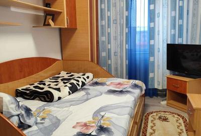 Apartament cu 4 camere decomandat în Central - 1