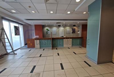 Spatiu comercial la parterul RECOM, P-ța Muncii - 2