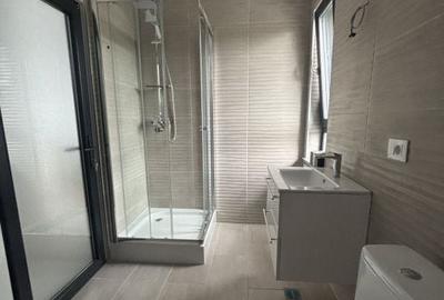 Apartament cu 3 camere decomandat în Central - 2