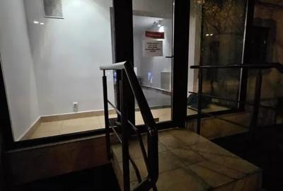 Apartament cu 3 camere decomandat în Central - 1