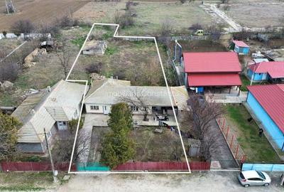 Casă cu 3 camere cu Teren 1600 Mp în Corbu - 6