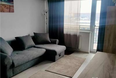 Apartament cu 2 camere decomandat în Tractorul - 9