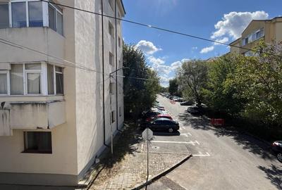 Casă individuală cu 4 camere cu Canalizare în Micro 2 - 28