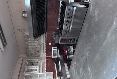 Spațiu comercial, de 98 mp, în Central - 6