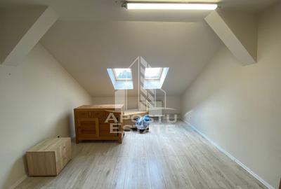 Casa partial mobilata, curte proprie,  zona Lunei - 16