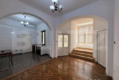 Spațiu comercial, de 134 mp, în Central - 1