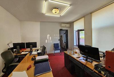 Casă cu 4 camere cu Canalizare în Tineretului - 2