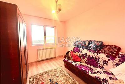 Apartament cu 3 camere decomandat în Alecu Russo - 5