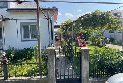 Casă cu Teren 780 Mp în Ipotești - 2