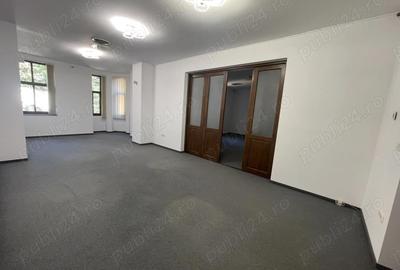 Apartament cu 5 camere decomandat în Central