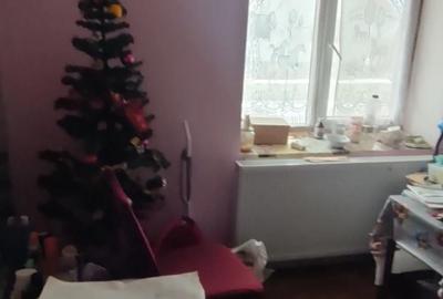 Casă cu 3 camere cu Teren 1200 Mp în Otvești - 1