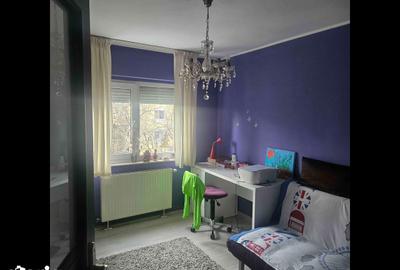 Apartament cu 3 camere decomandat în Eremia - 2