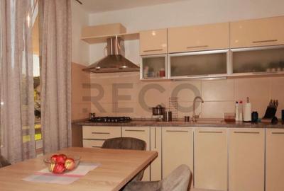 Vila de lux in Sanmartin, Beverly Hills - 2