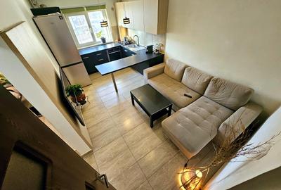 Apartament cu 4 camere decomandat în Central