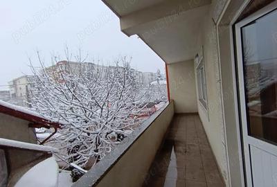 Casă cu Teren 300 Mp în Central - 1