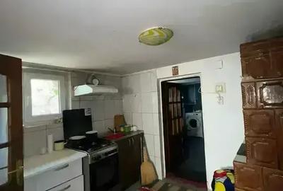 Casă cu 5 camere cu Canalizare în Ion Roată - 5