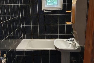 Apartament cu 3 camere decomandat în Uiești - 6