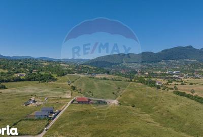 Teren de 900 mp, în Central - 17