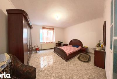 Casă cu 6 camere cu Garaj în Tractorul - 4