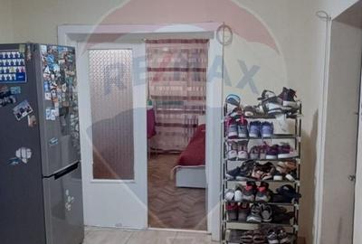 Apartament cu 2 camere de vanzare in zona 1 Mai - 7