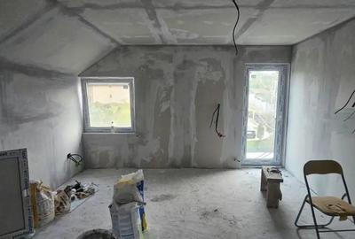 Casă cu 4 camere cu Canalizare în Nord - 9