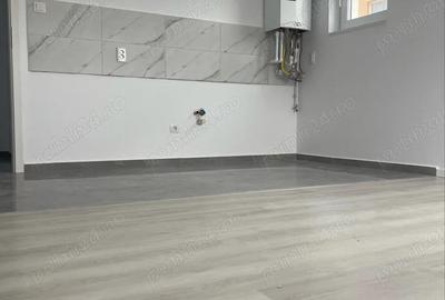 Garsonieră decomandată în Braytim