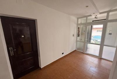 Spațiu comercial, de 65 mp, în Horia - 12