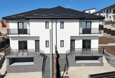 Duplex cu 4 camere cu Canalizare în Valea Lupului - 2