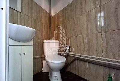 Spatiu comercial central la subsol - 9