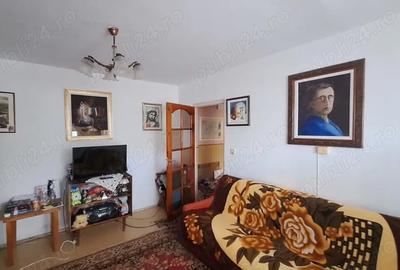 Apartament cu 3 camere semidecomandat în Central - 6