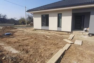 Casă cu 3 camere cu Teren 550 Mp în Satu Nou de Jos - 4